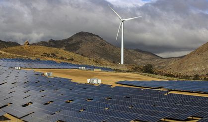 Türkiye Yenilenebilir Enerji Yatırımlarını "Süper İzin" İle Hızlandıracak