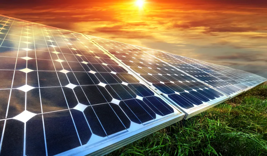 Güneşten Elektrik Üretiminde Yılın Rekoru Kırıldı