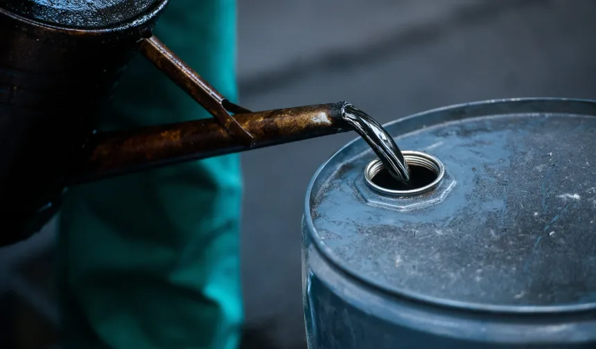 ABD'nin Ticari Ham Petrol Stokları 3 Milyon Varil Arttı