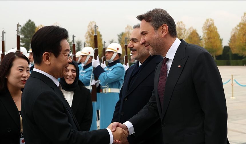 Bakan Bayraktar: Güney Kore ile Nükleer Enerji Alanında Ortak Çalışmalar Yürütmeyi Hedefliyoruz