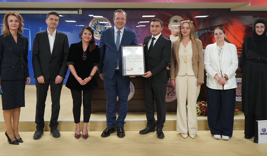 Fırat EDAŞ, Enerji Sektöründe İlk Olan Yapay Zeka Yönetim Sistemi Akreditasyonunu Aldı