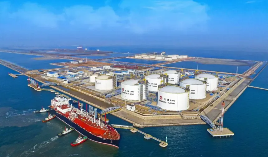 Rusya Yılda 100 Milyon Ton LNG İhracat Hedefini "Birkaç Yıl" Erteledi